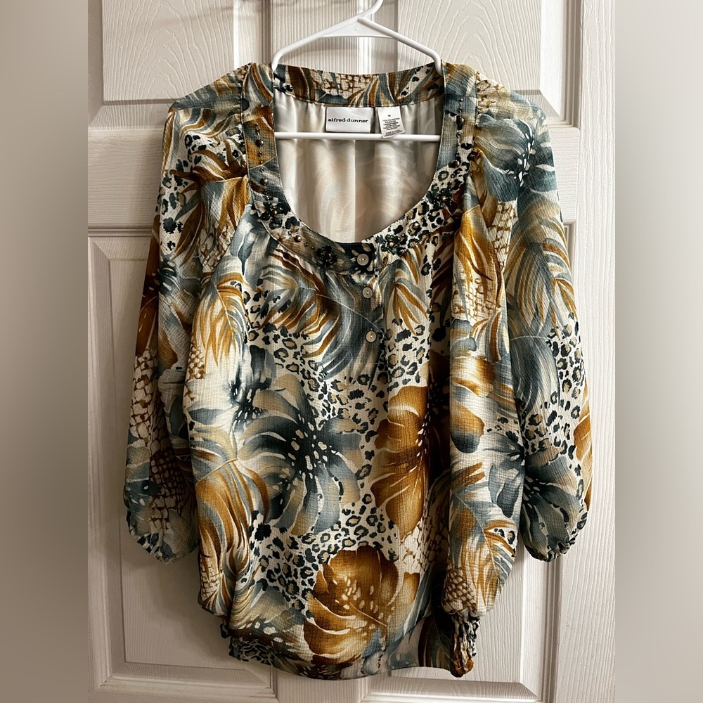 ALFRED DUNNER~Women's Blue and Gold Floral Blouse~16